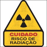  Cuidado - Risco de radiação 